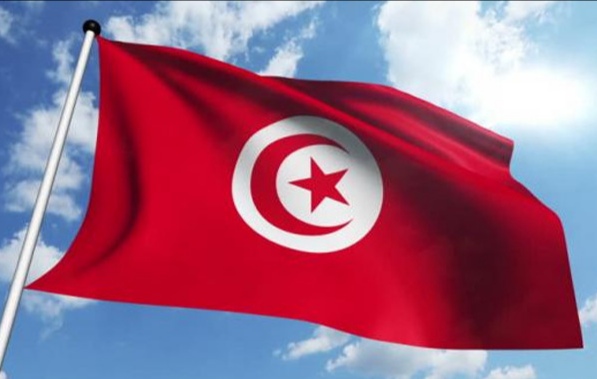 بينما الاستقطاب الثنائي "يشتد": الخيار الثالث  "يتأرجح" 